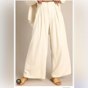 New with tags altard state Elegant Cream Wide-Leg Pants